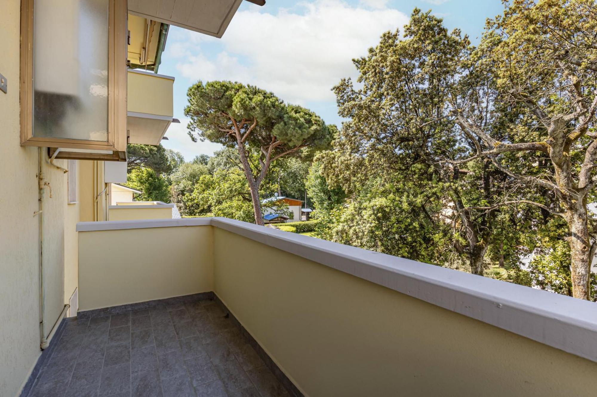 Comfy Apartment With Private Parking Near The Beach! Viareggio Exterior photo